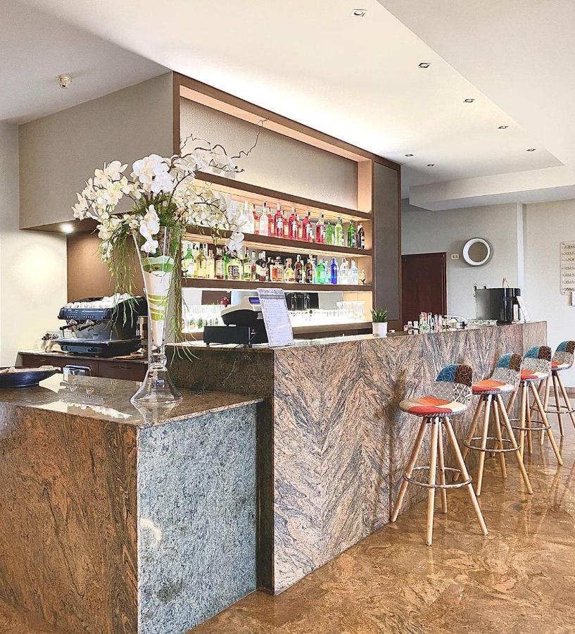 Hotel & Residence Castelli Монтеккьо-Маджоре Экстерьер фото
